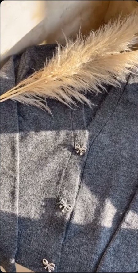 رمادي غامق