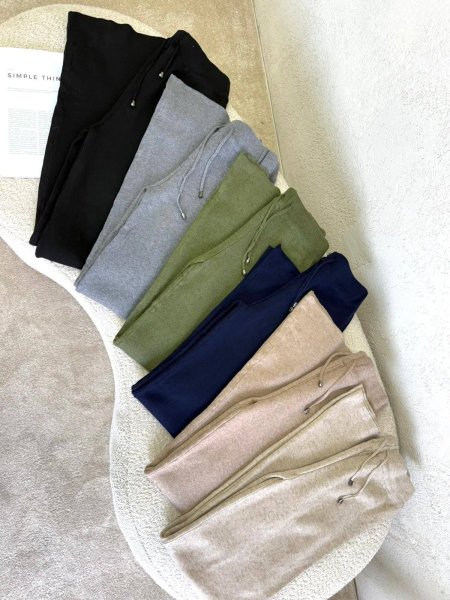 بنطلون صوف ساده